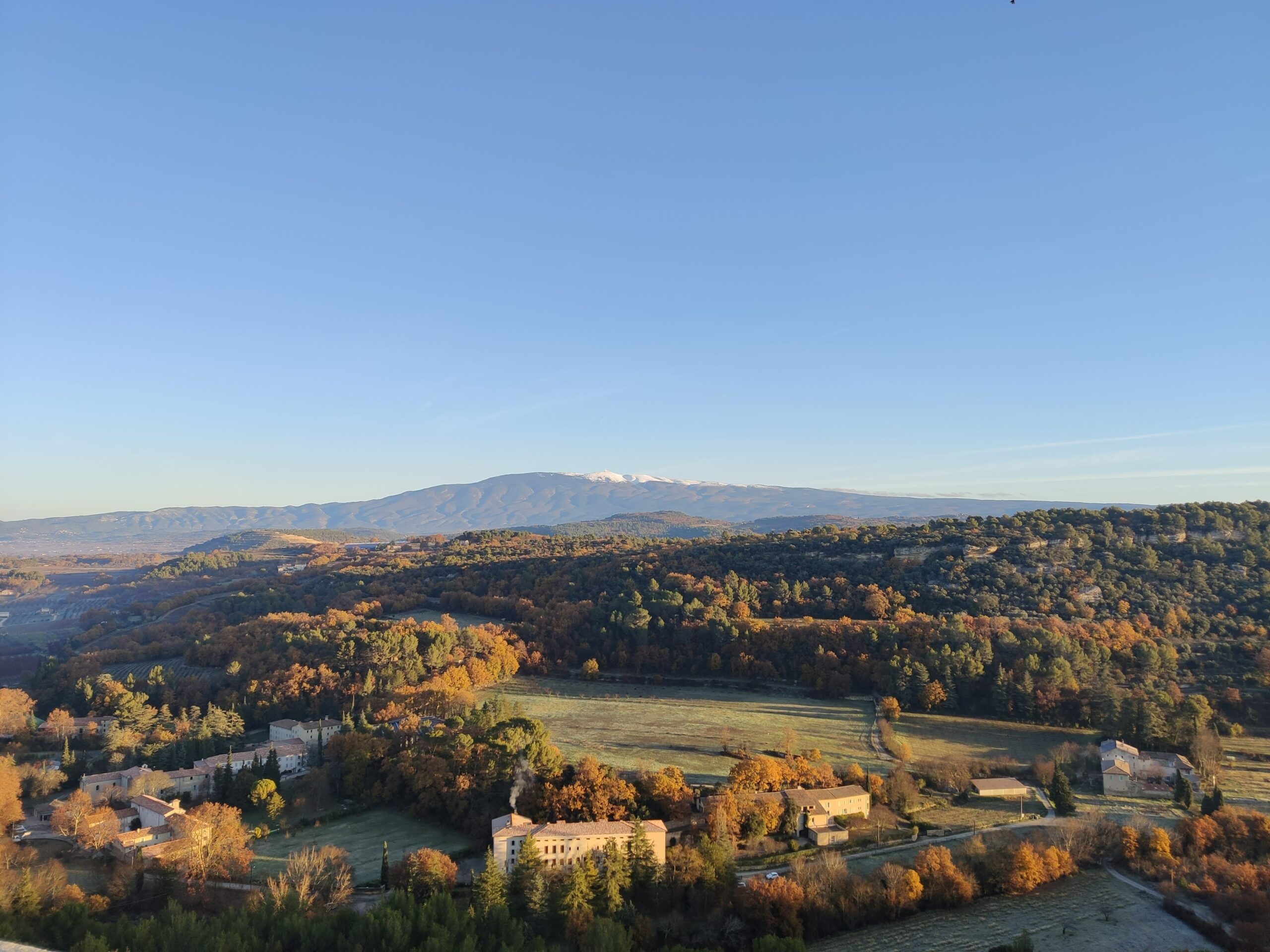 Maison de Notre-Dame de Vie dans la vallée