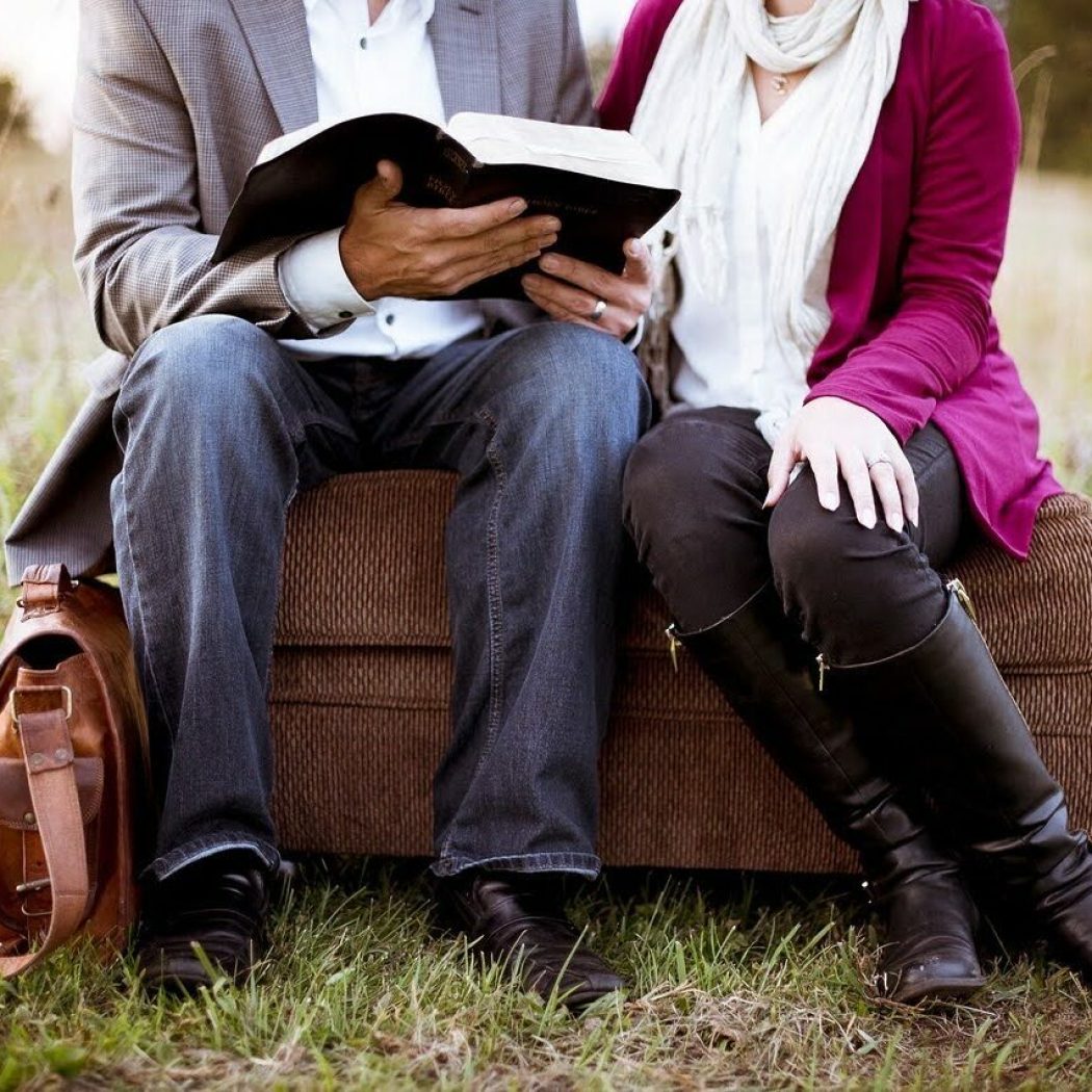 couple lecture bible